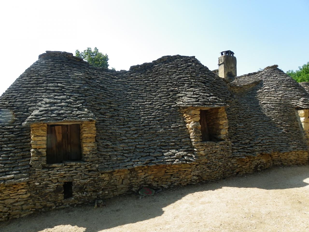 les cabanes du Breuil en Dordogne